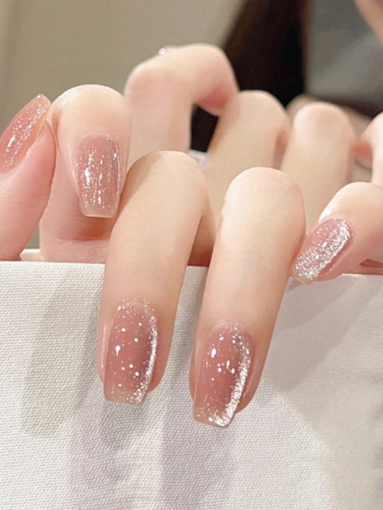 24 Pièces/set Faux Ongles Avec La Conception De Tête Plate Ongles Brillants À Œil De Chat Rose - 28699493