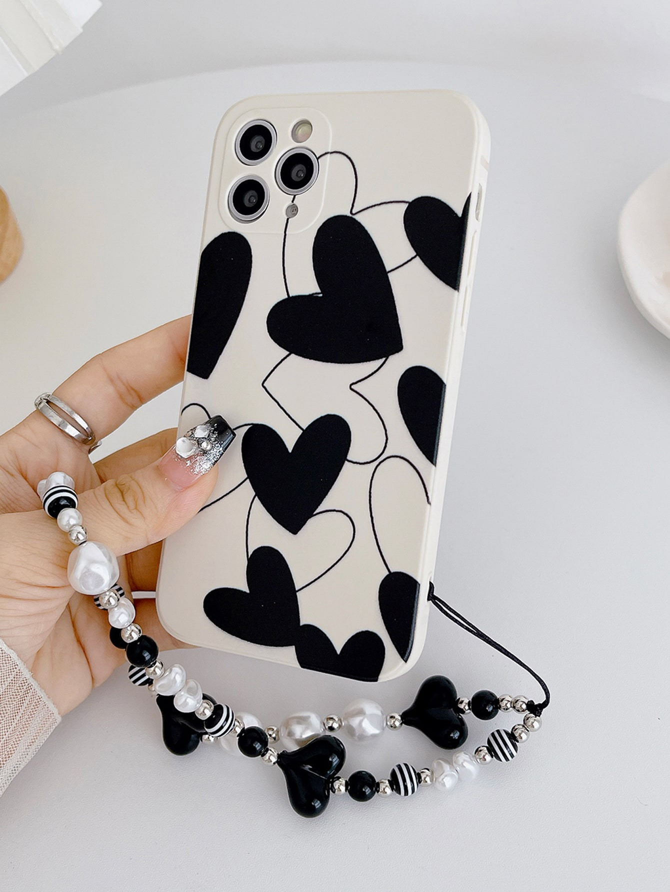 1 Pièce Coque De Téléphone Blanc Résistant Aux Chocs Avec Sangle De Main En Motif De cœur D'amour Tpu Compatible Avec Iphone15/15plus/15pro/15promax - 21595376