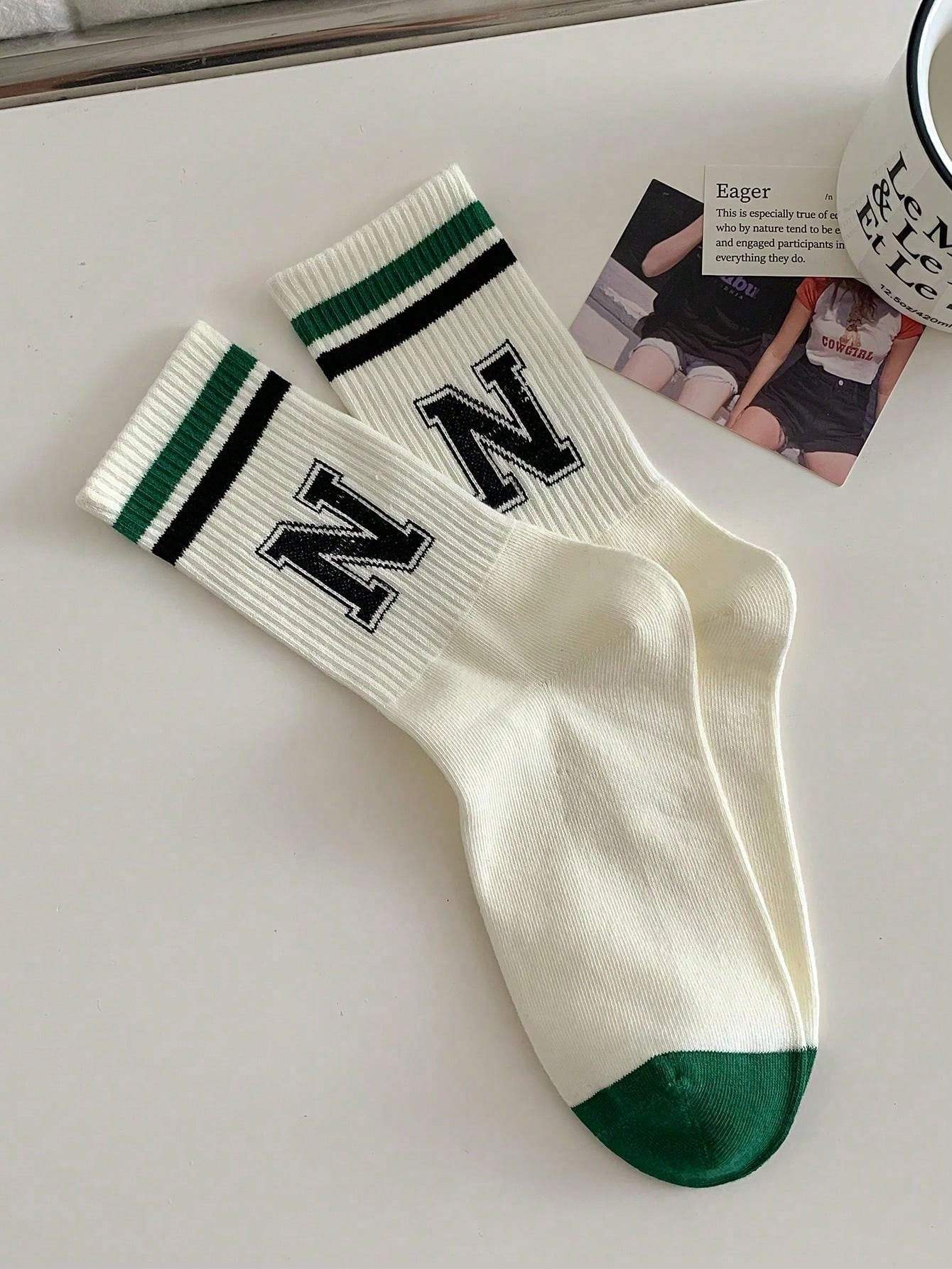 1 Paire Chaussettes De Sport Rétro Blanches À Mi-mollet Avec Impression De Lettres Pour Femmes - 23963562