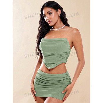 SHEIN BAE Ensemble top et jupe asymétrique plissé de couleur unie sans bretelles pour femmes, parfait pour les tenues de printemps et d'été - 31671188