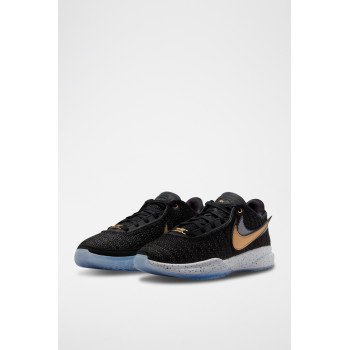 LeBron James - Noir - 02 - 32981329